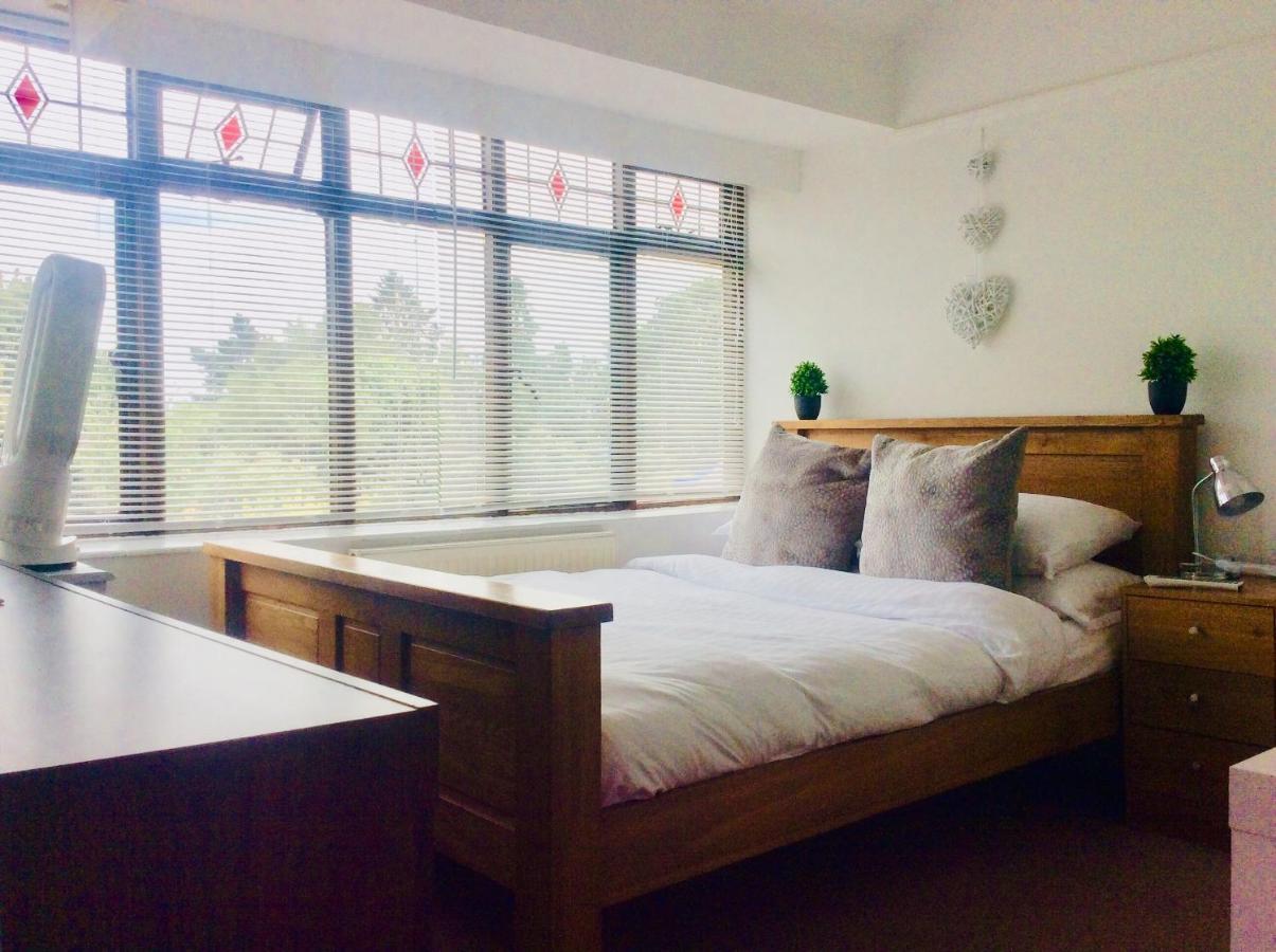 Gateway House Bed & Breakfast ดิดคอท ภายนอก รูปภาพ