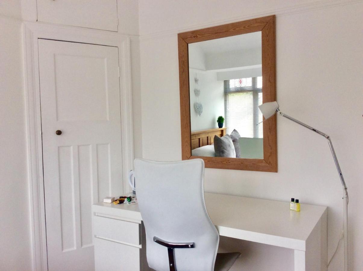 Gateway House Bed & Breakfast ดิดคอท ภายนอก รูปภาพ