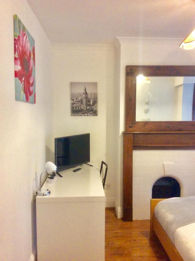 Gateway House Bed & Breakfast ดิดคอท ภายนอก รูปภาพ